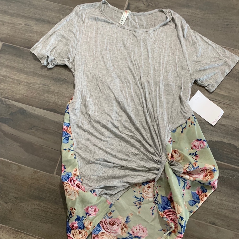 Boutique Knot Tee